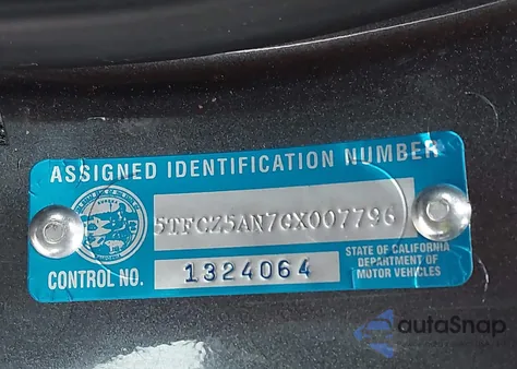 2016 Toyota Tacoma Trd Sport из США, поврежденный, VIN 5TFCZ5AN7GX007796